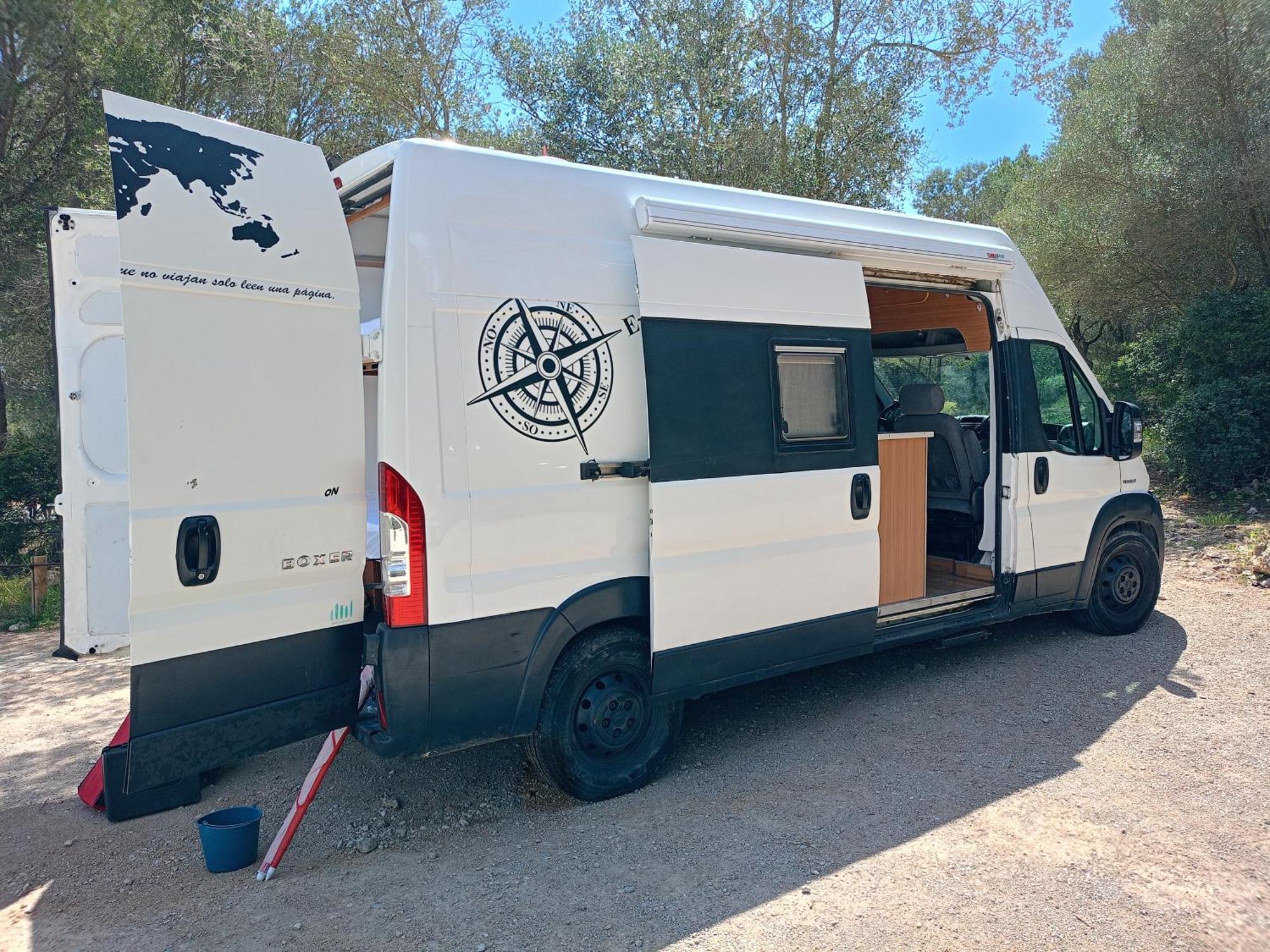 Furgoneta Camper Gran Volumen Palma di Maiorca