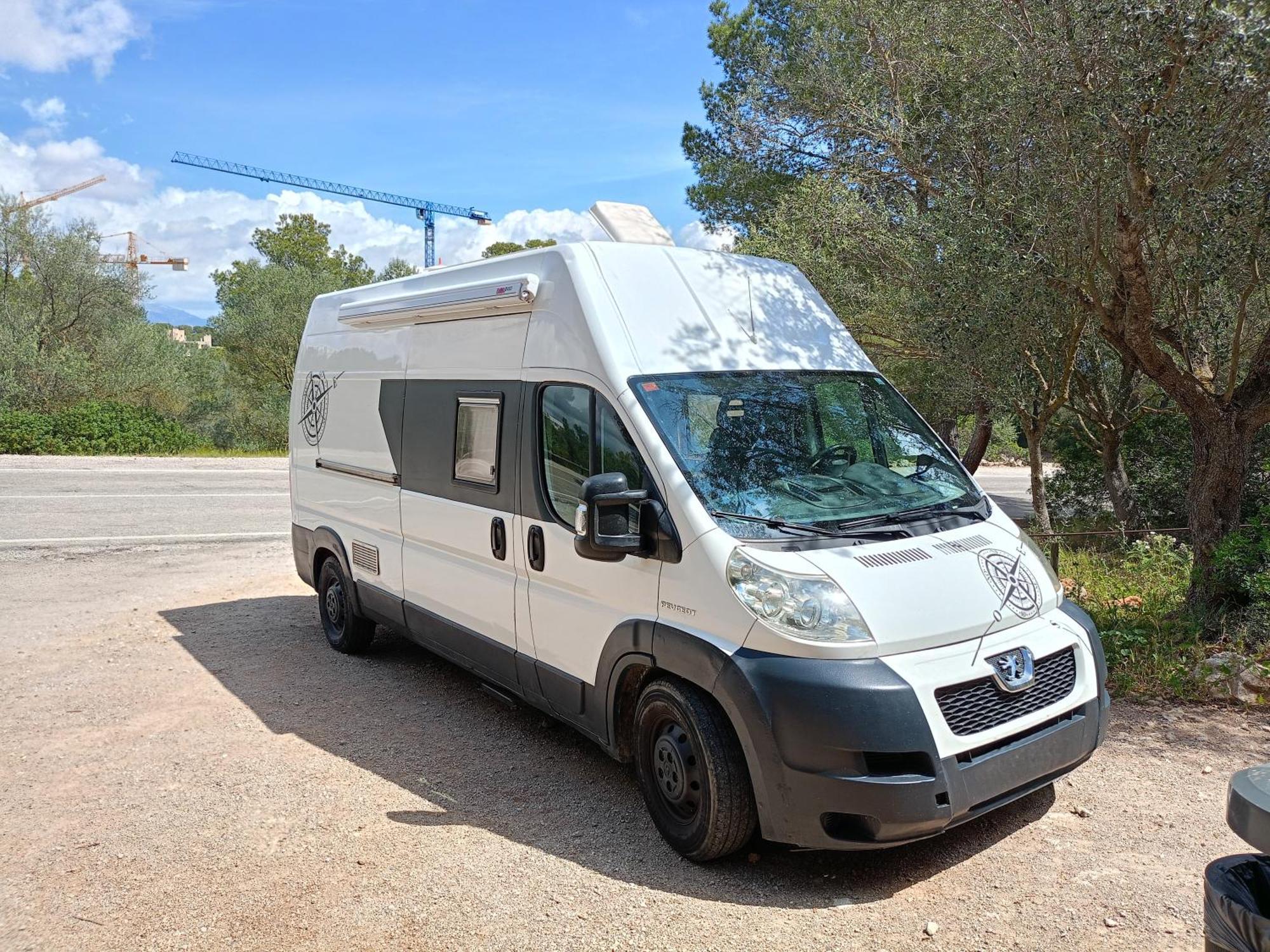 Furgoneta Camper Gran Volumen Campingplasser *