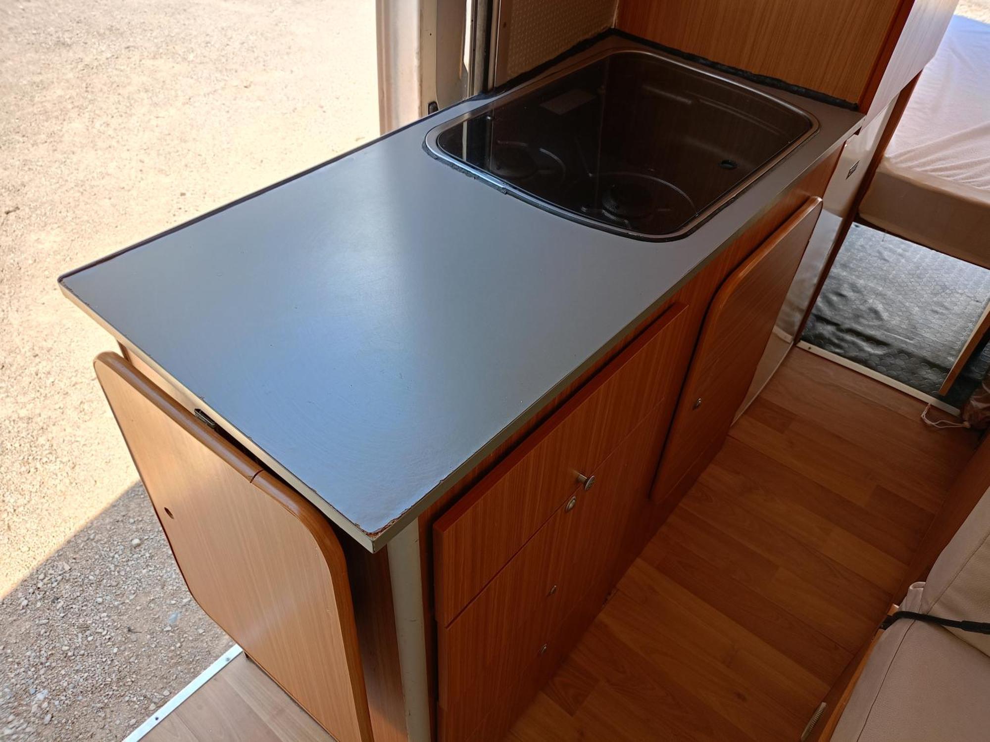 Campingplasser Furgoneta Camper Gran Volumen
