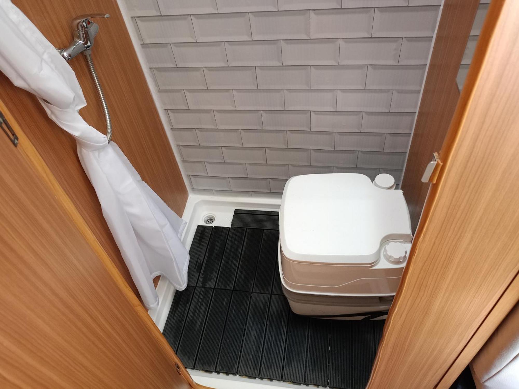 Furgoneta Camper Gran Volumen Campingplasser *