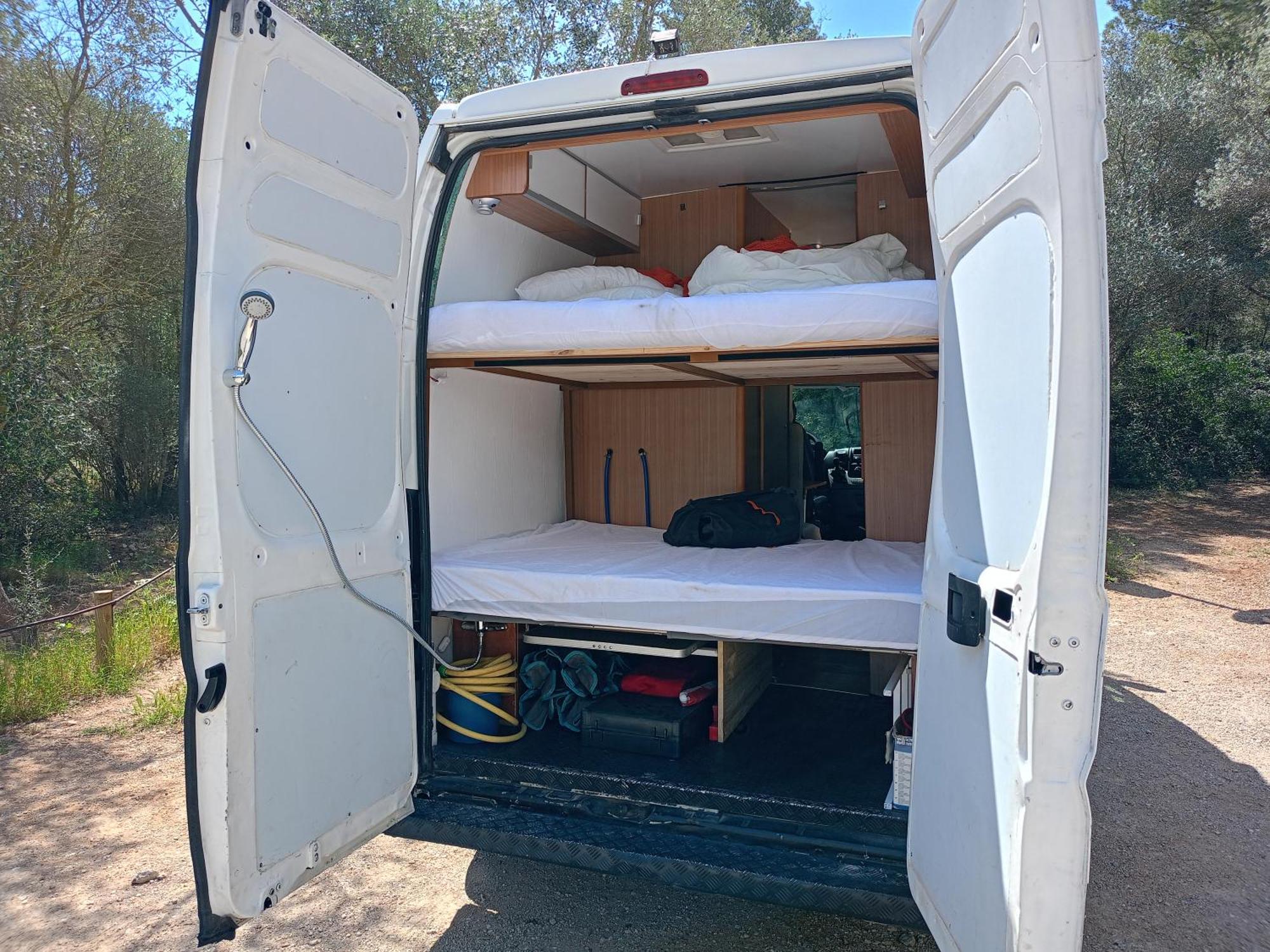 Campingplasser Furgoneta Camper Gran Volumen Palma de Mallorca