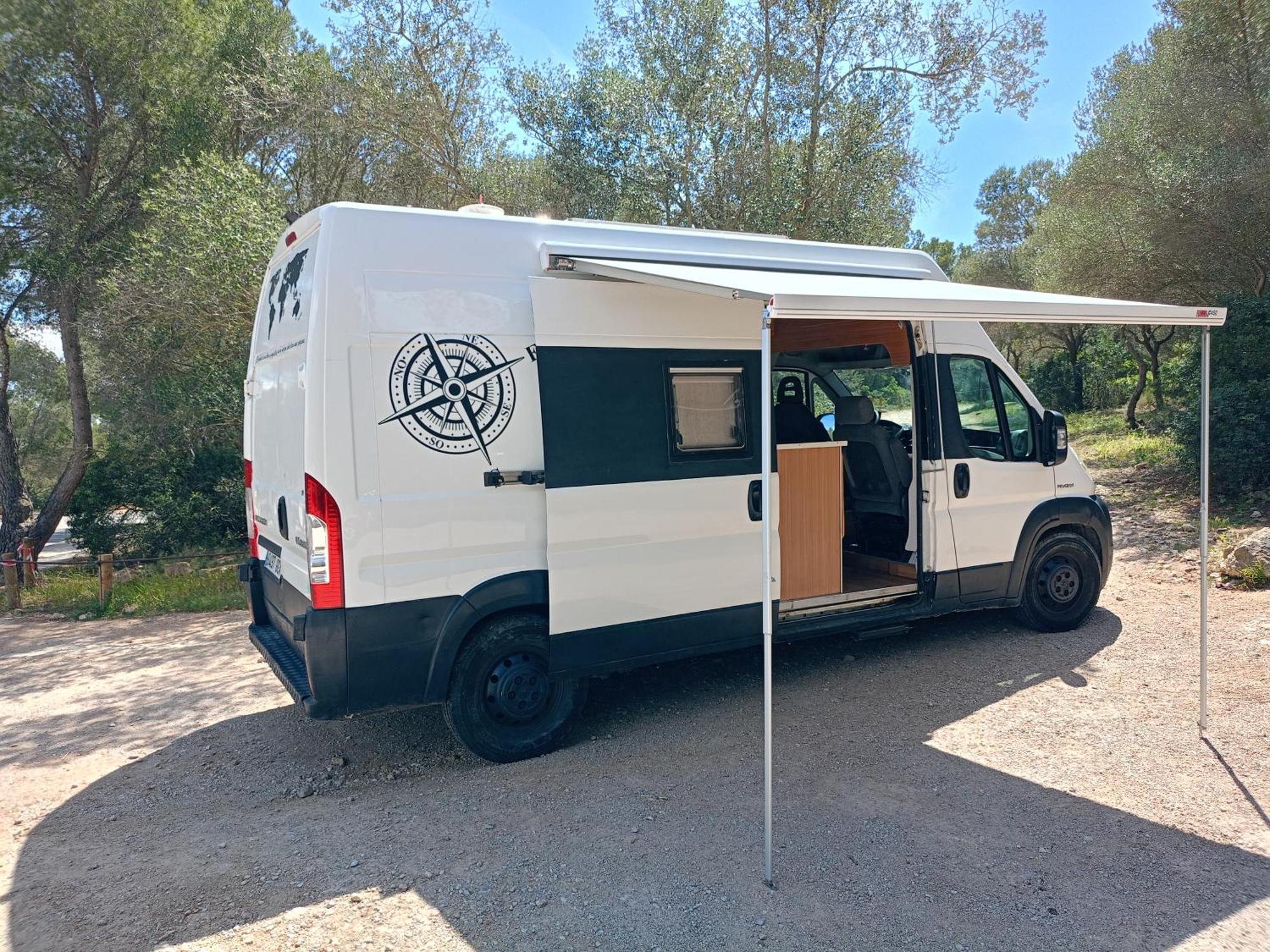 Furgoneta Camper Gran Volumen Campingplatz